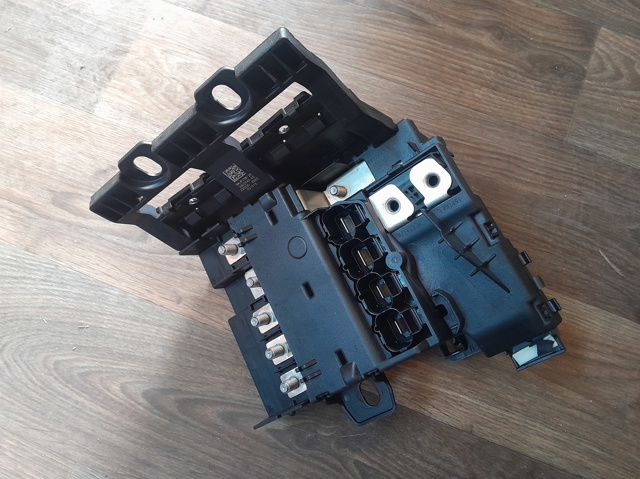 61146802945 BMW купить в Запорожье