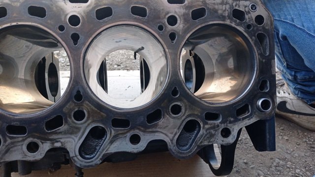211004A020 HYUNDAI Блок цилиндров двигателя купить в Черкассы
