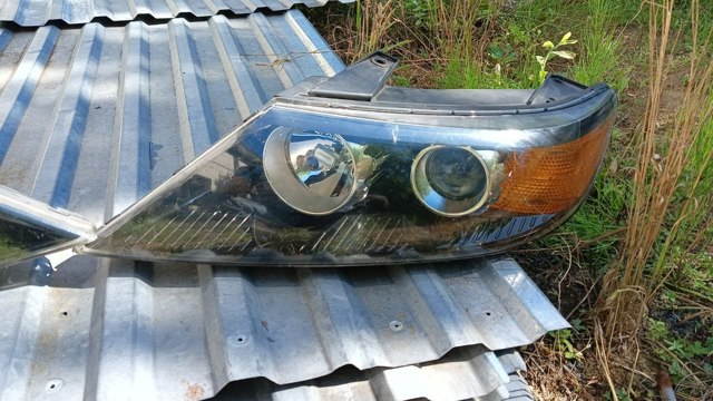 Фара основная левая 921012P030 HYUNDAI