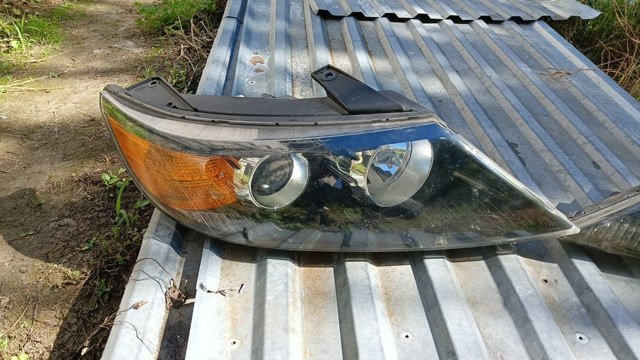 Фара комбинированная, передняя 921022P030 HYUNDAI