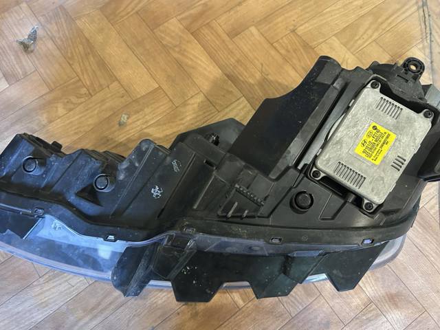 92102F2760 HYUNDAI Правая фара купить в Украина