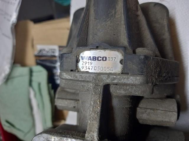 WABCO 9347050050 Клапан ограничения давления пневмосистемы в наличии Чернигов
