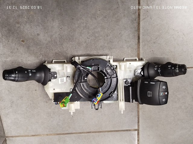 Переключатель подрулевой 255670017R RENAULT