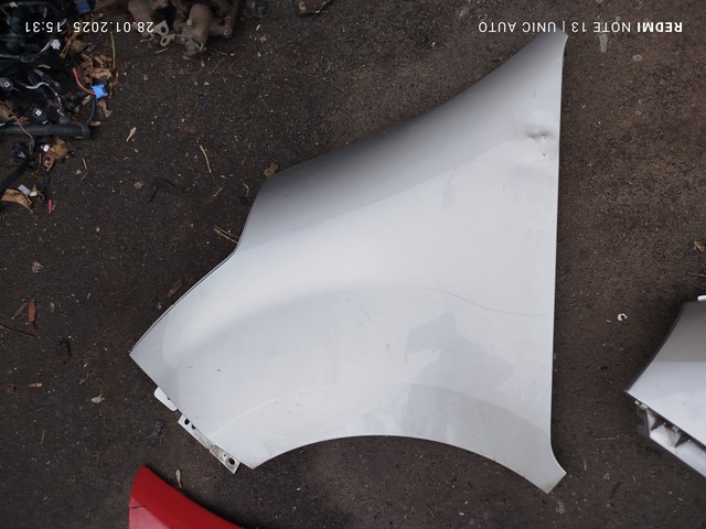 Крыло левое 631013304R RENAULT