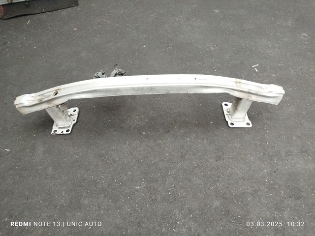 Швеллер переднего бампера Renault Scenic GRAND 3