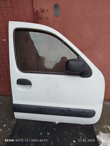 Пассажирская передняя дверь 7751471746 RENAULT