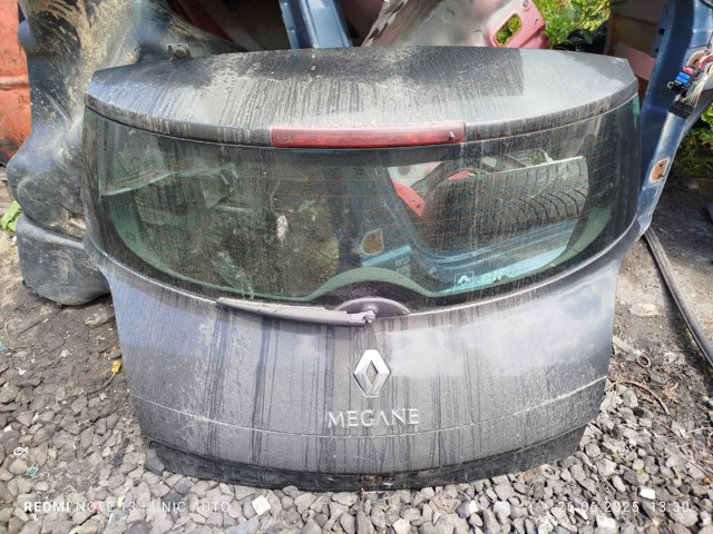 Задняя дверь Renault Megane II