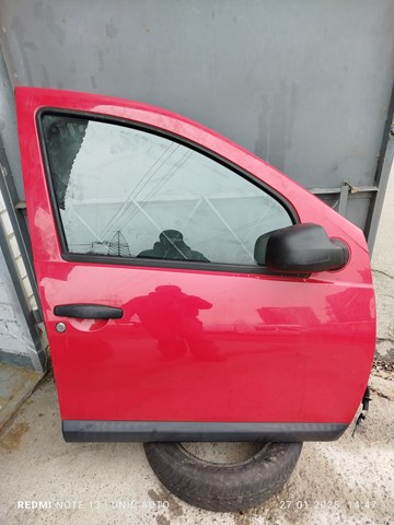 Пассажирская передняя дверь 801007358R RENAULT