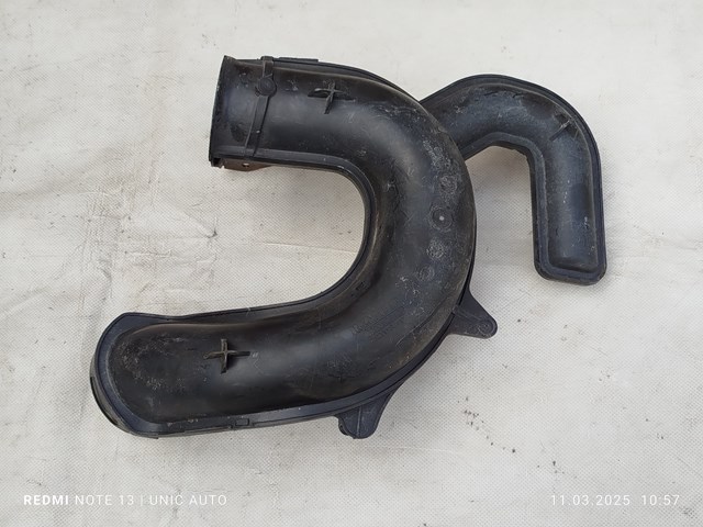 Патрубок воздушный 8200923128 RENAULT