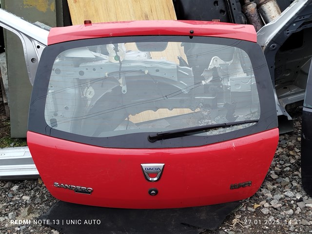 Пятая дверь 8201056478 RENAULT