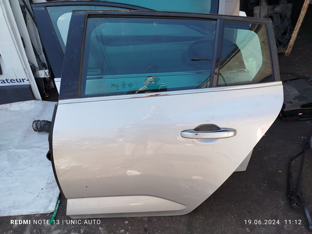 Задняя левая дверь Renault Megane 4