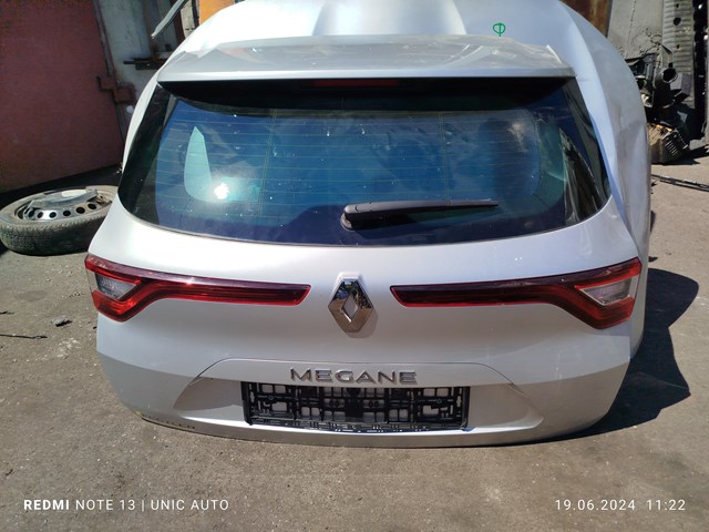 Задняя ляда 901008561R RENAULT