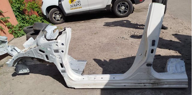 Опорный стакан пружины передней F41213NFMA NISSAN