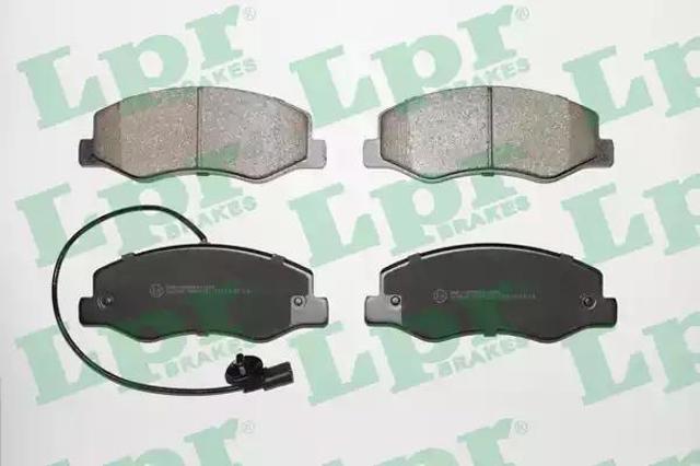 Колодки тормозные дисковые комплект 05P1570 LPR