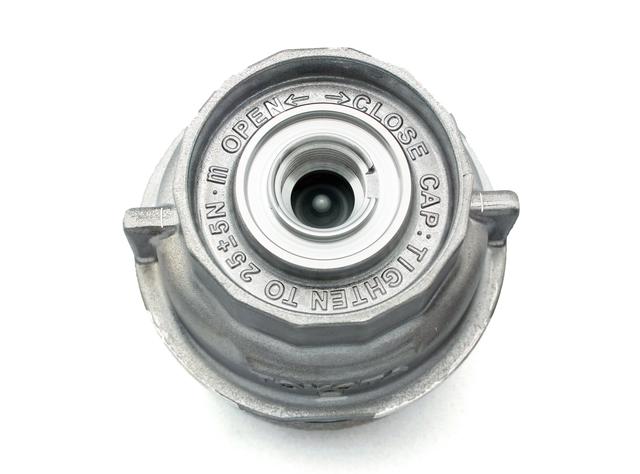 Крышка масляного фильтра 1562031060 TOYOTA