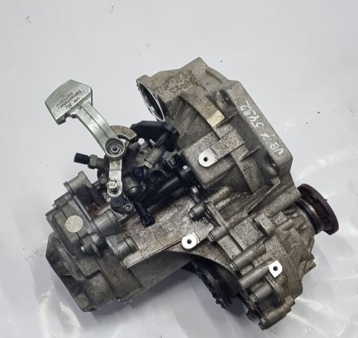 02S300054 VAG КПП купить в Львов