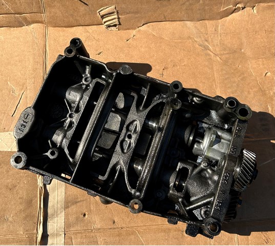 03L103295F Балансировочный вал купить Черновцы