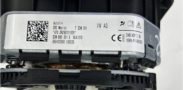 3CM880201D81U VAG Подушка безопасности (AIRBAG) водительская купить в Харьков