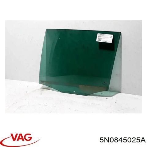 Стекло двери задней левой 5N0845025A VAG