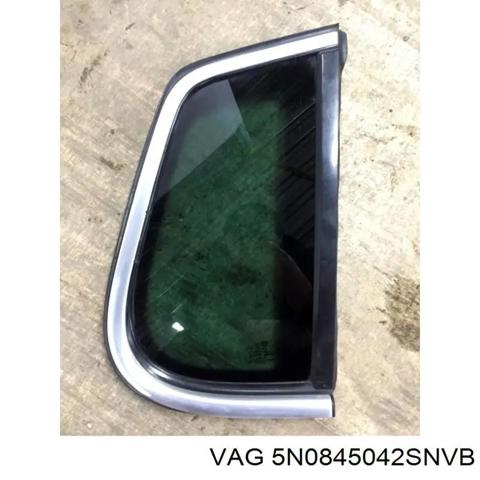 Стекло кузова/багажного отсека, правое 5N0845042SNVB VAG