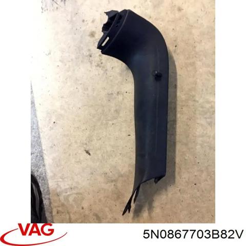 Обшивка-облицовка багажника 5N0867703B82V VAG