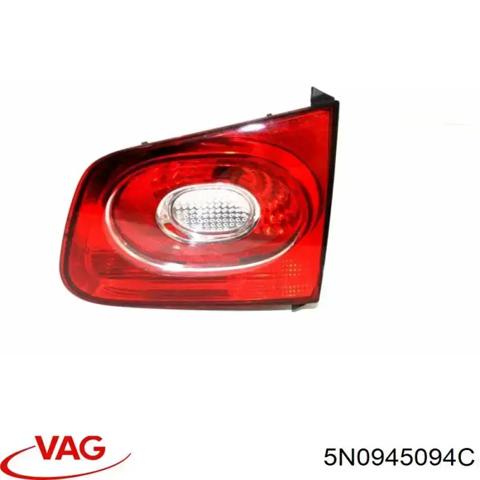 Фонарь задний правый, внутренний 5N0945094C VAG