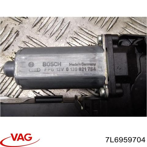Моторчик стеклоподъемника двери задней, правой 7L6959704 VAG