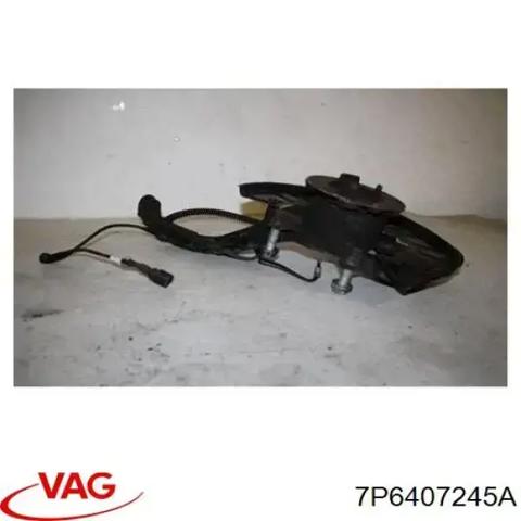 Цапфа (поворотный кулак) передний левый 7P6407245A VAG