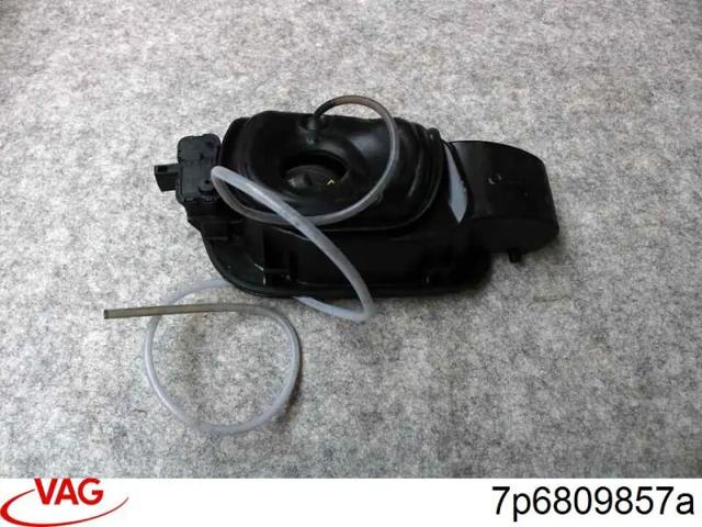 Уплотнитель заливной горловины топливного бака 7P6809857A VAG