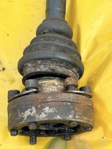VAG 701407271B Правая полуось в наличии Полтава