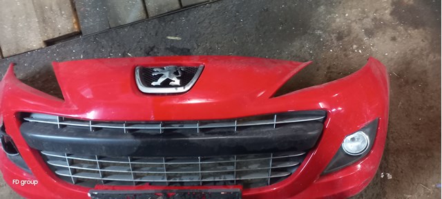 7422C2 PEUGEOT Решетка бампера переднего центральная купить в Харьков