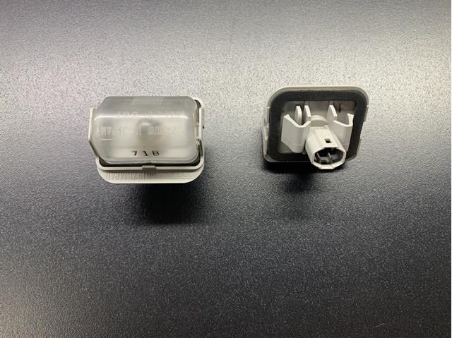 Фонарь освещения номерного знака GJ6A51270C MAZDA