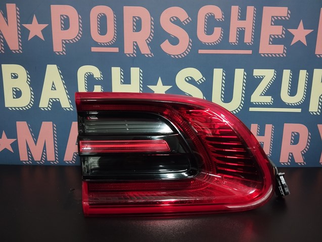 Задняя левая внутренняя фара 95B945093G PORSCHE