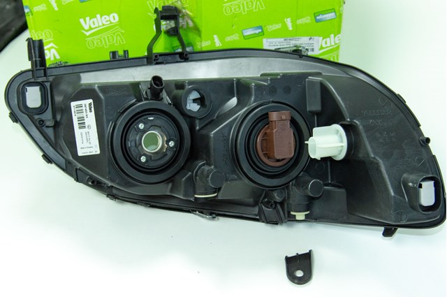 VALEO 087453 Левая фара в наличии Черновцы