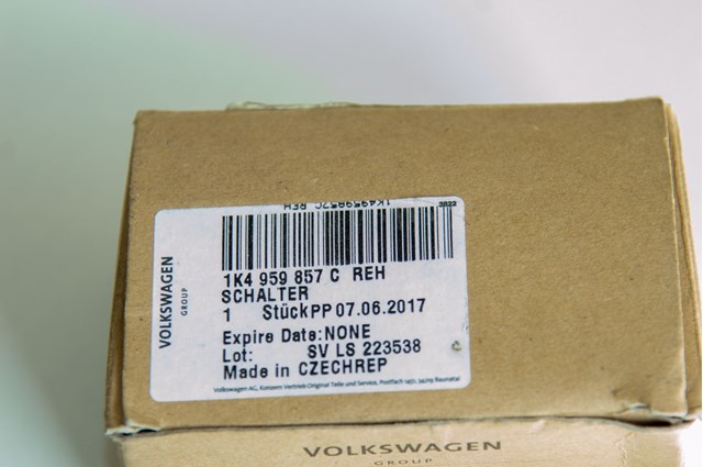 Кнопочный блок управления стеклоподъемником передний левый 1K4959857CREH VAG