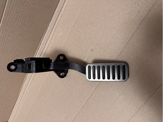 Педаль акселератора 32700G4210 HYUNDAI