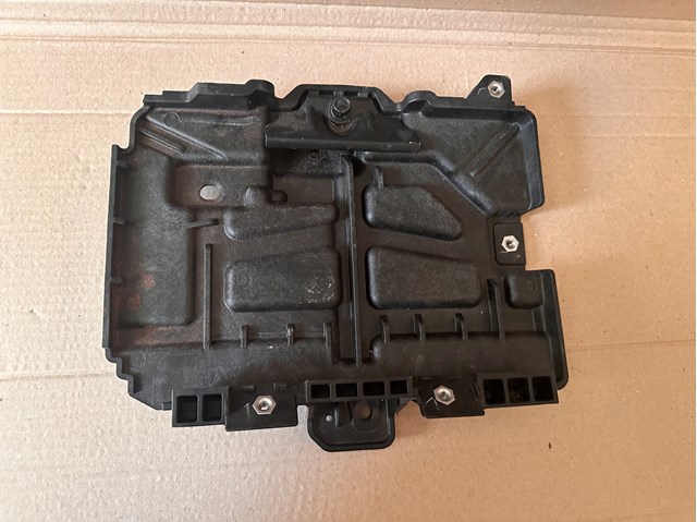 Крепление аккумулятора 37150J7000 HYUNDAI