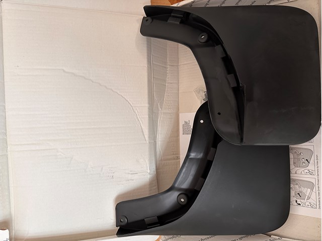 4L0075101 VAG Брызговики задние, комплект купить в Ужгород