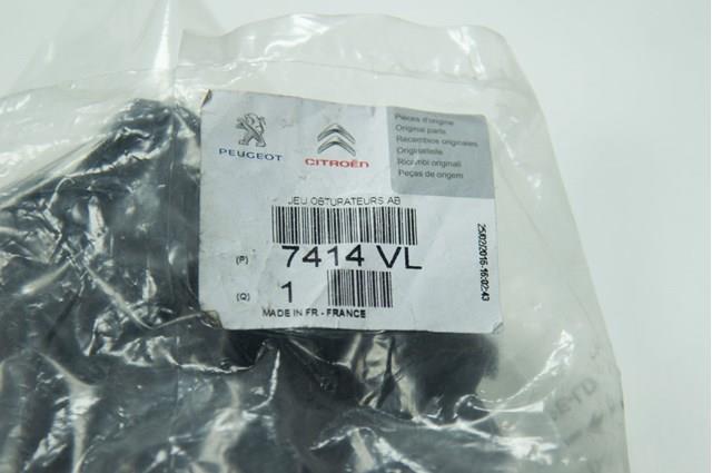 7414VL PEUGEOT Заглушка (решетка) противотуманных фар бампера переднего купить в Житомир
