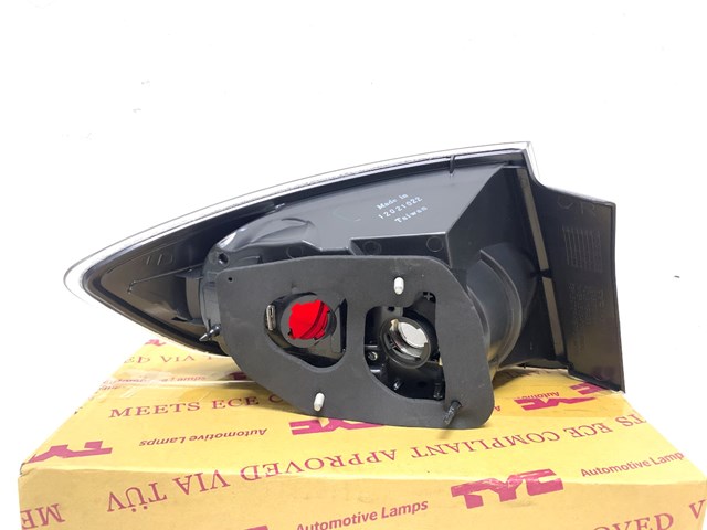 111101012 TYC Фонарь задний правый внешний купить в Сумы
