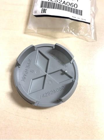 MITSUBISHI 4252A060 Колпак колесного диска в наличии Кривой Рог