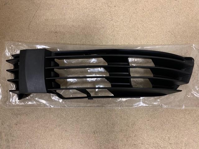 Решетка в бампере левая без отв. под галогены volkswagen passat '00-05 FP 9539 997 