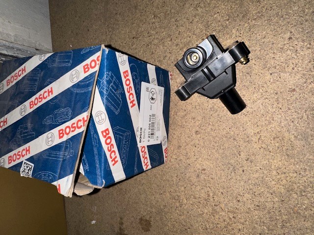 BOSCH 0221506002 Катушка зажигания в наличии Павлоград