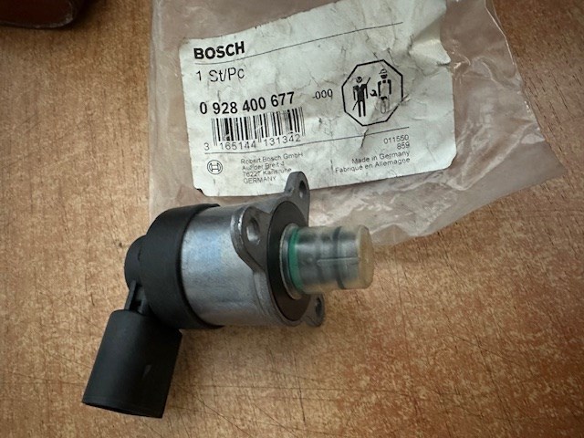 BOSCH 0928400677 Клапан регулировки давления (редукционный клапан ТНВД) Common-Rail-System в наличии Ужгород