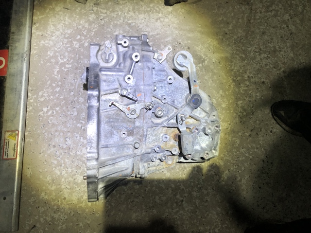 Корпус коробки передач 3311102050 TOYOTA