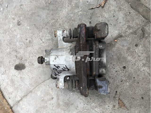 TOYOTA 4783033210 Суппорт тормозной задний правый в наличии Ирпень