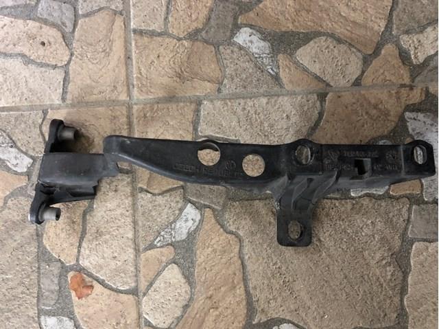 7L0805734 VAG Кронштейн передней панели правый купить в Харьков