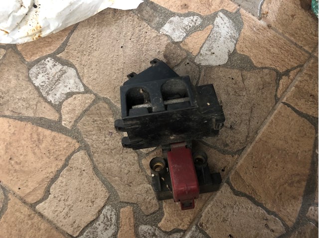 VAG 7L0937401 в наличии Ровно
