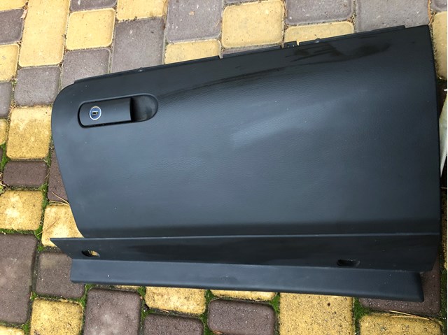 VAG 7P1857114F81U в наличии Запорожье