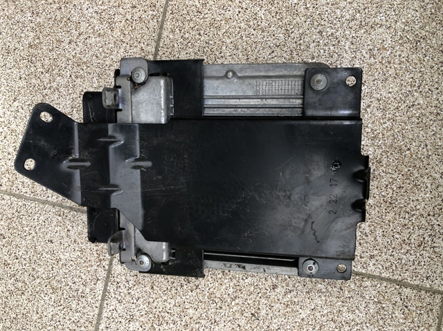 7P1907401F VAG Блок управления двигателем купить в Житомир